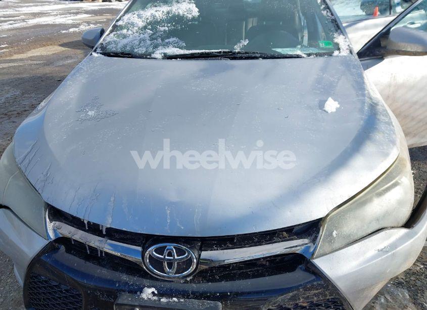 Photo 10 of 2015 Toyota Camry SE (VIN 4T1BF1FK1FU078113)