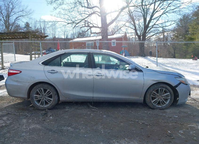 Photo 14 of 2015 Toyota Camry SE (VIN 4T1BF1FK1FU078113)