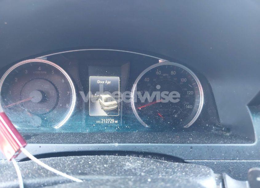 Photo 15 of 2015 Toyota Camry SE (VIN 4T1BF1FK1FU086566)