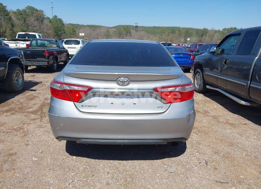Photo 16 of 2015 Toyota Camry SE (VIN 4T1BF1FK1FU086566)