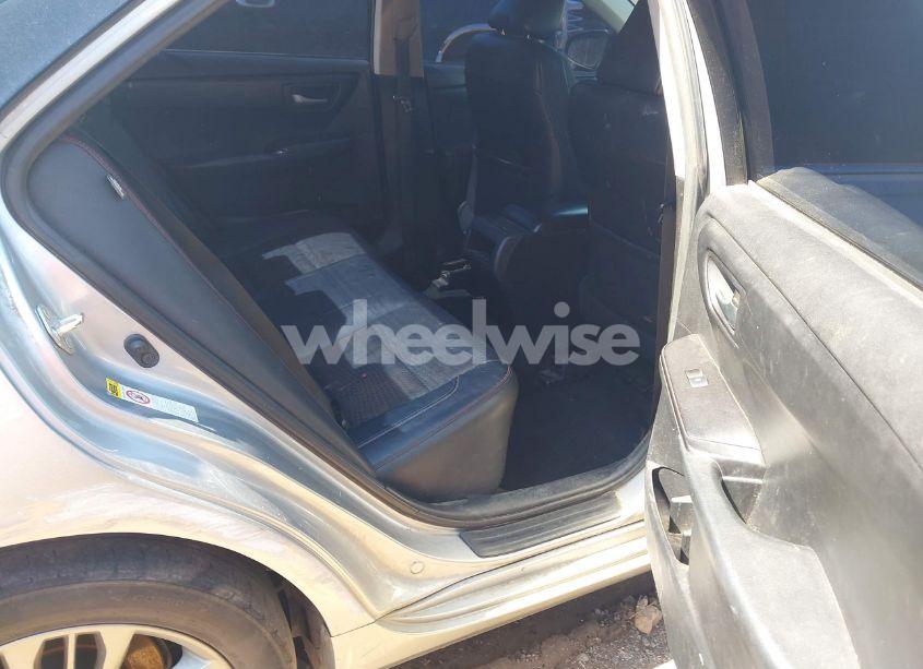 Photo 8 of 2015 Toyota Camry SE (VIN 4T1BF1FK1FU086566)