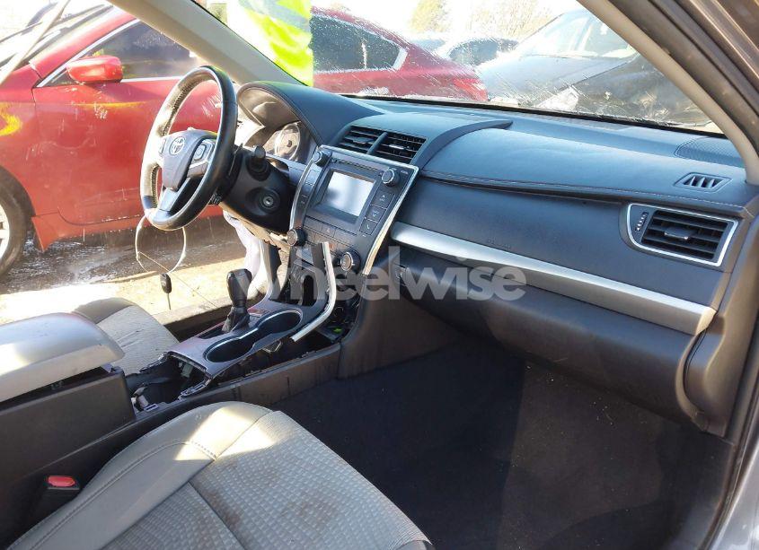 Photo 5 of 2015 Toyota Camry SE (VIN 4T1BF1FK1FU098278)