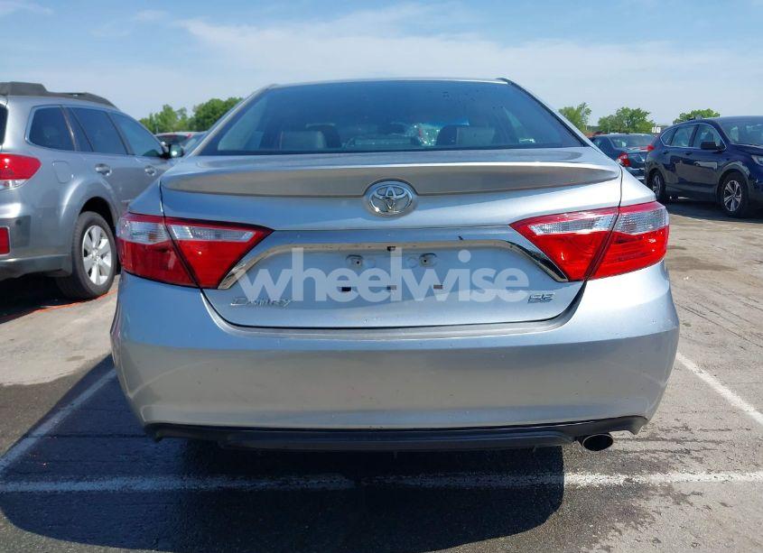 Photo 16 of 2015 Toyota Camry SE (VIN 4T1BF1FK1FU100580)