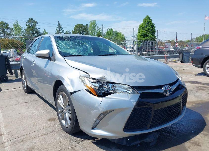 Photo 6 of 2015 Toyota Camry SE (VIN 4T1BF1FK1FU100580)