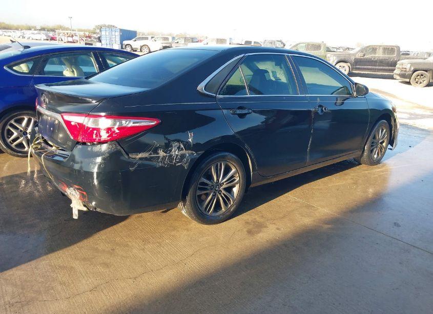 Photo 4 of 2015 Toyota Camry SE (VIN 4T1BF1FK1FU479077)