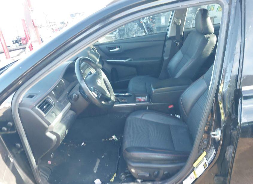 Photo 5 of 2015 Toyota Camry SE (VIN 4T1BF1FK1FU479077)