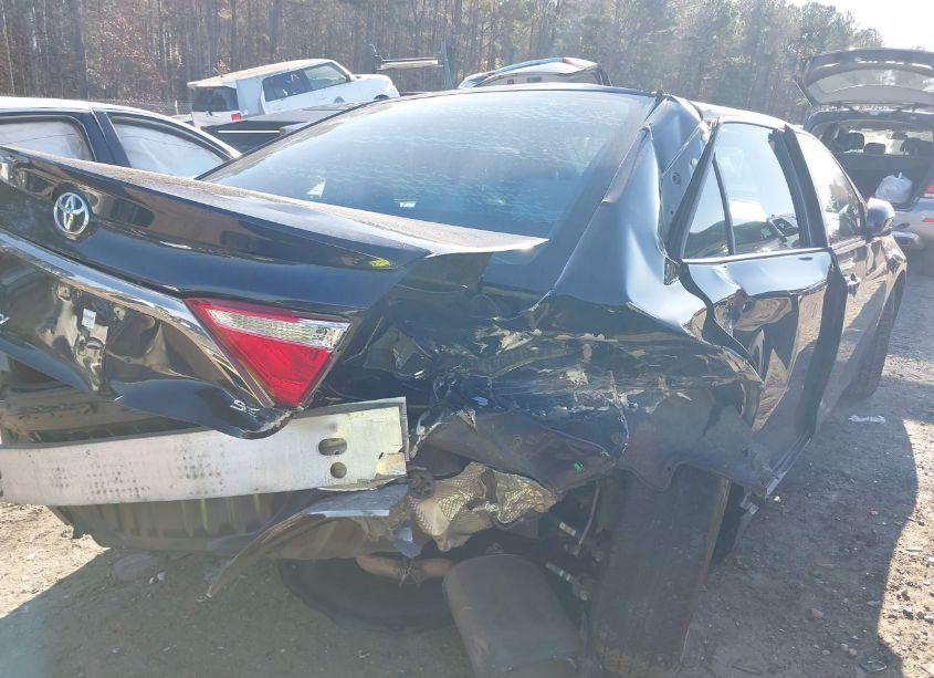 Photo 6 of 2015 Toyota Camry SE (VIN 4T1BF1FK1FU490113)