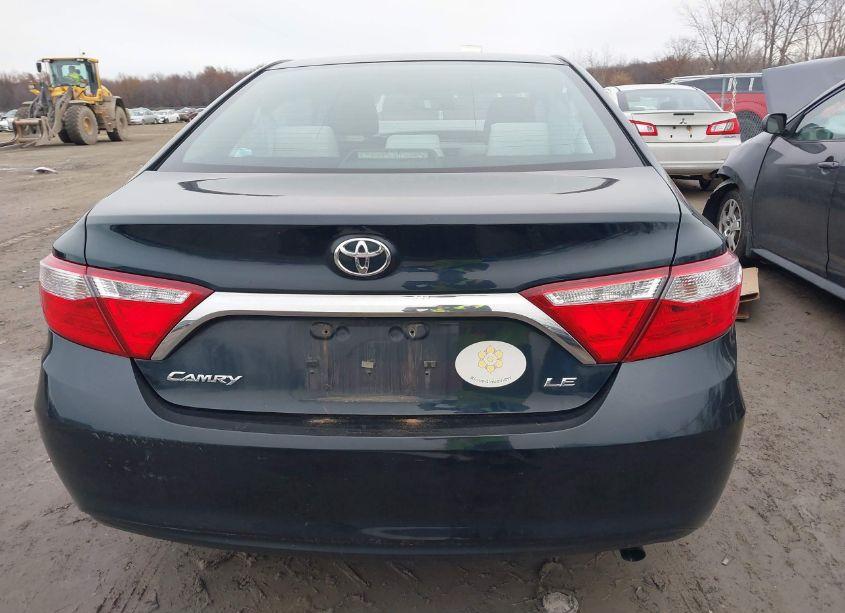 Photo 16 of 2015 Toyota Camry LE (VIN 4T1BF1FK1FU499233)