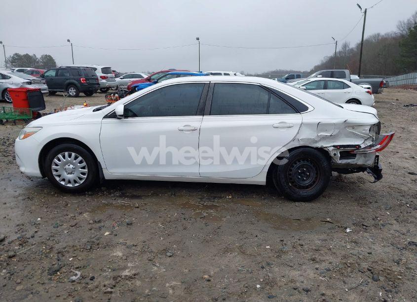 Photo 15 of 2015 Toyota Camry LE (VIN 4T1BF1FK1FU873940)