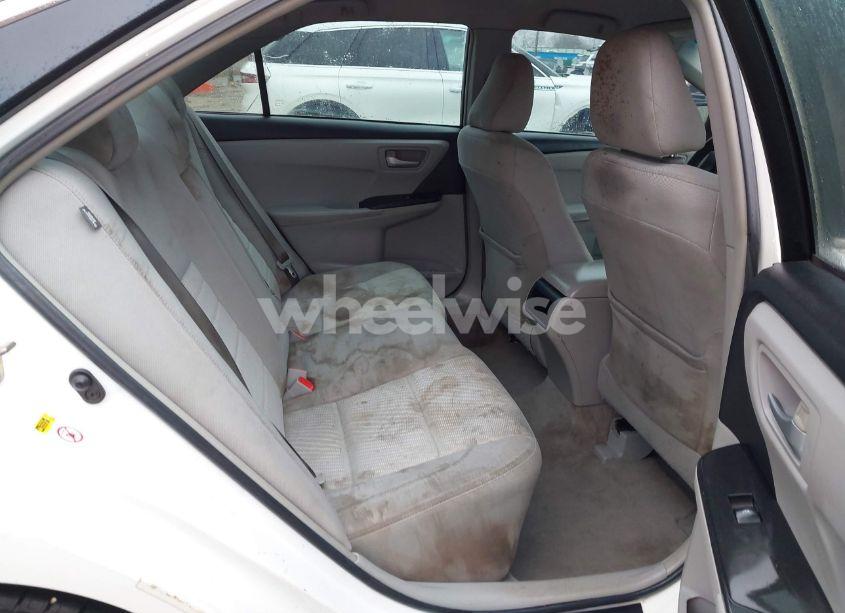 Photo 8 of 2015 Toyota Camry LE (VIN 4T1BF1FK1FU873940)