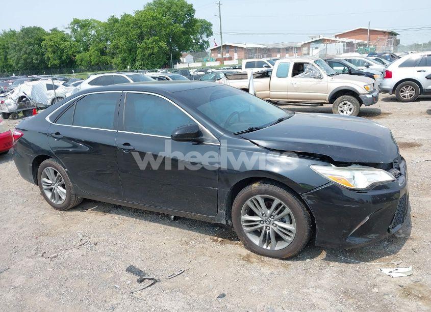 Photo 13 of 2015 Toyota Camry SE (VIN 4T1BF1FK1FU889524)
