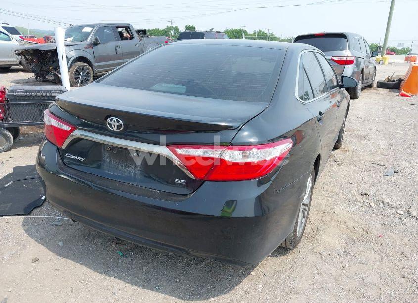 Photo 4 of 2015 Toyota Camry SE (VIN 4T1BF1FK1FU889524)