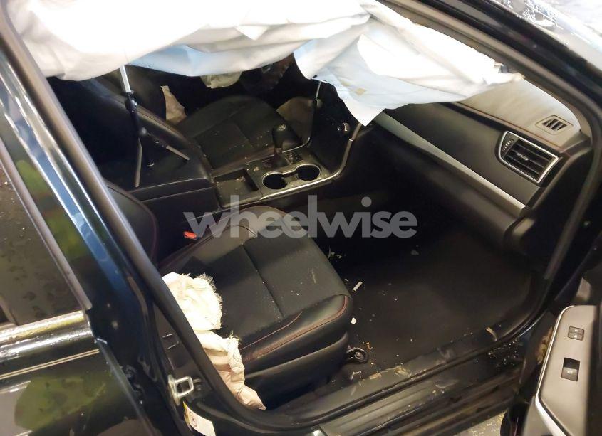 Photo 5 of 2015 Toyota Camry SE (VIN 4T1BF1FK1FU899468)