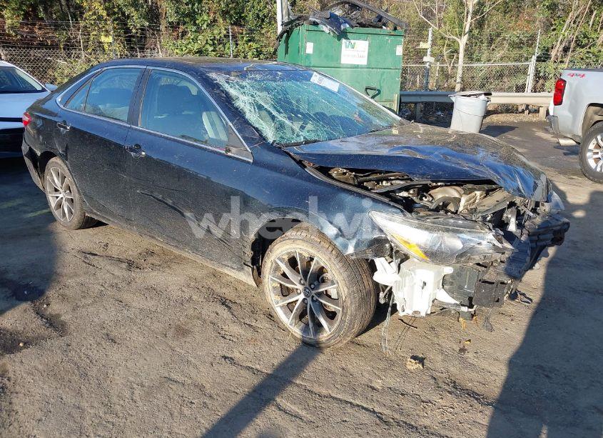 2015 Toyota Camry XSE (VIN 4T1BF1FK1FU905608) main photo