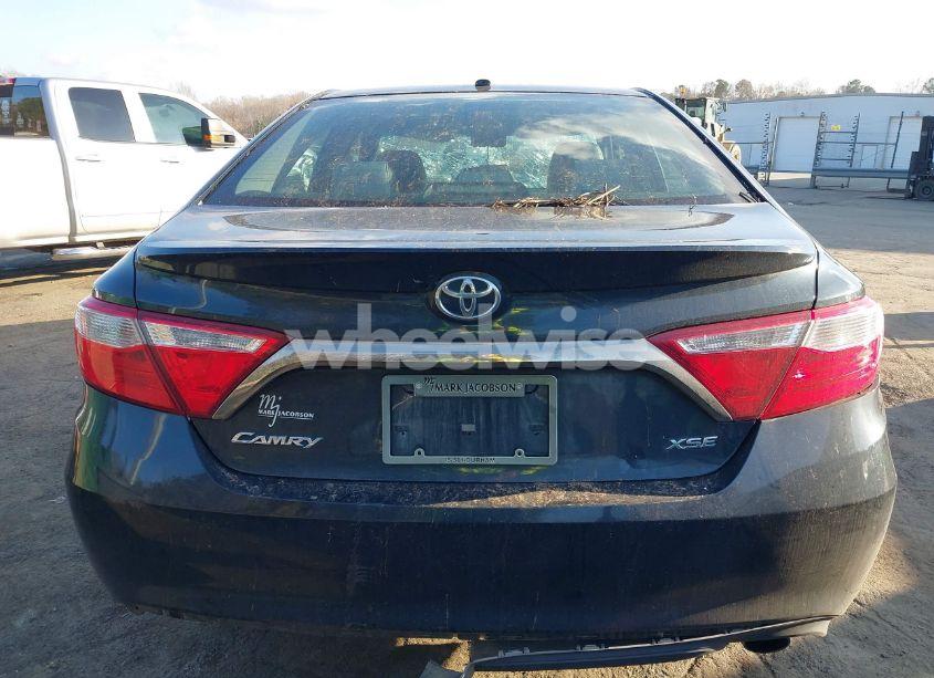 Photo 16 of 2015 Toyota Camry XSE (VIN 4T1BF1FK1FU905608)