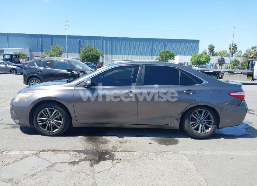 Photo 14 of 2015 Toyota Camry SE (VIN 4T1BF1FK1FU907309)