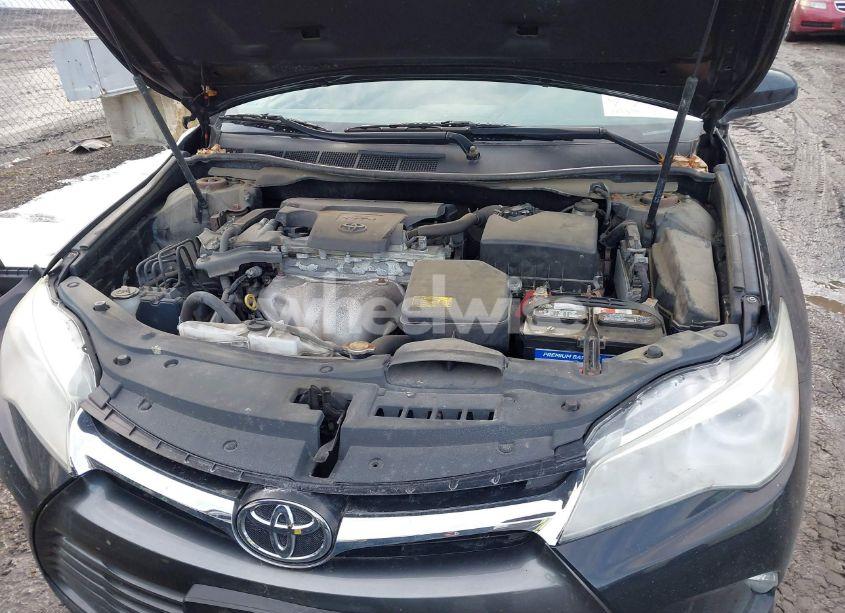 Photo 10 of 2015 Toyota Camry LE (VIN 4T1BF1FK1FU946966)