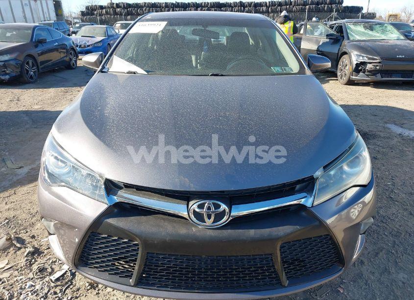 Photo 12 of 2015 Toyota Camry SE (VIN 4T1BF1FK1FU956428)