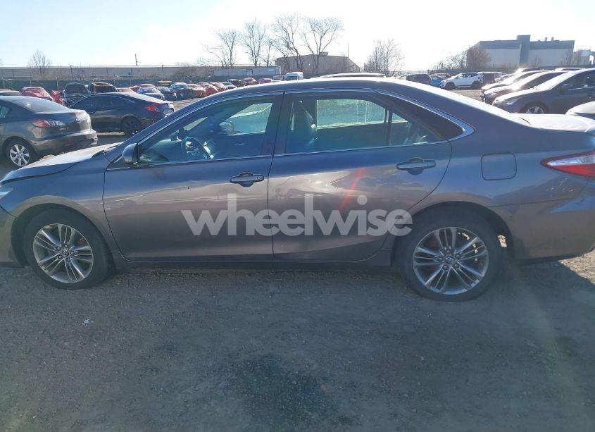 Photo 14 of 2015 Toyota Camry SE (VIN 4T1BF1FK1FU956428)