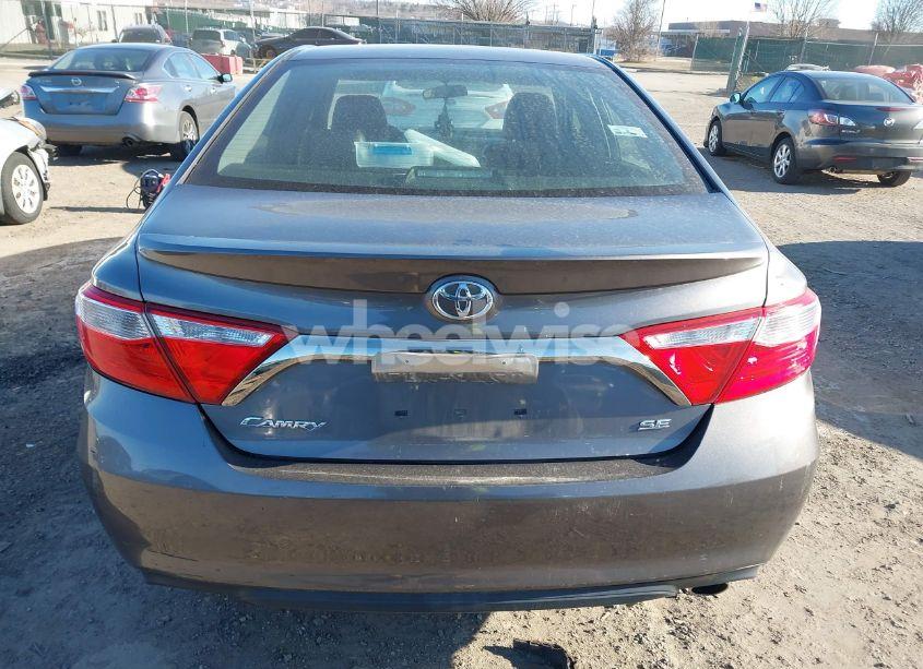 Photo 16 of 2015 Toyota Camry SE (VIN 4T1BF1FK1FU956428)