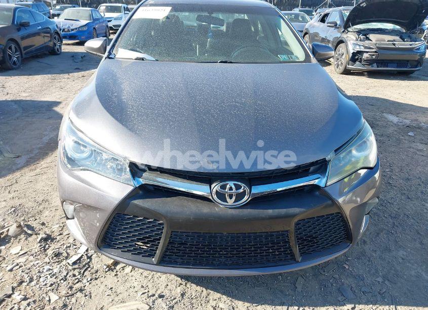 Photo 6 of 2015 Toyota Camry SE (VIN 4T1BF1FK1FU956428)