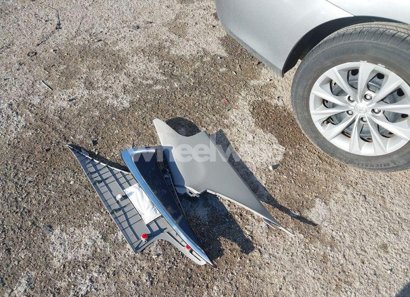 Photo 12 of 2015 Toyota Camry LE (VIN 4T1BF1FK1FU971933)