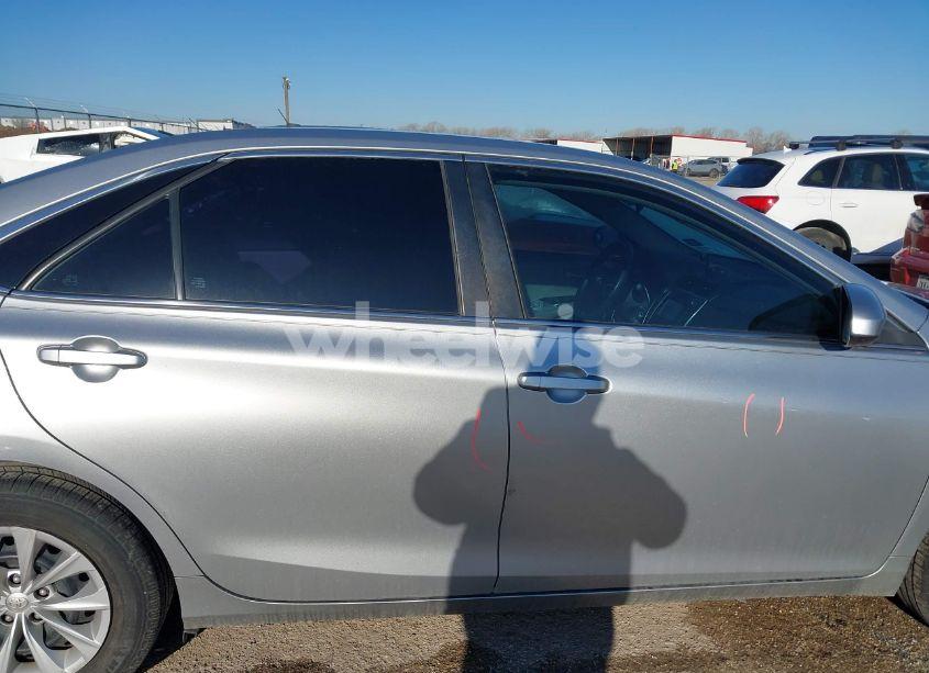 Photo 14 of 2015 Toyota Camry LE (VIN 4T1BF1FK1FU971933)