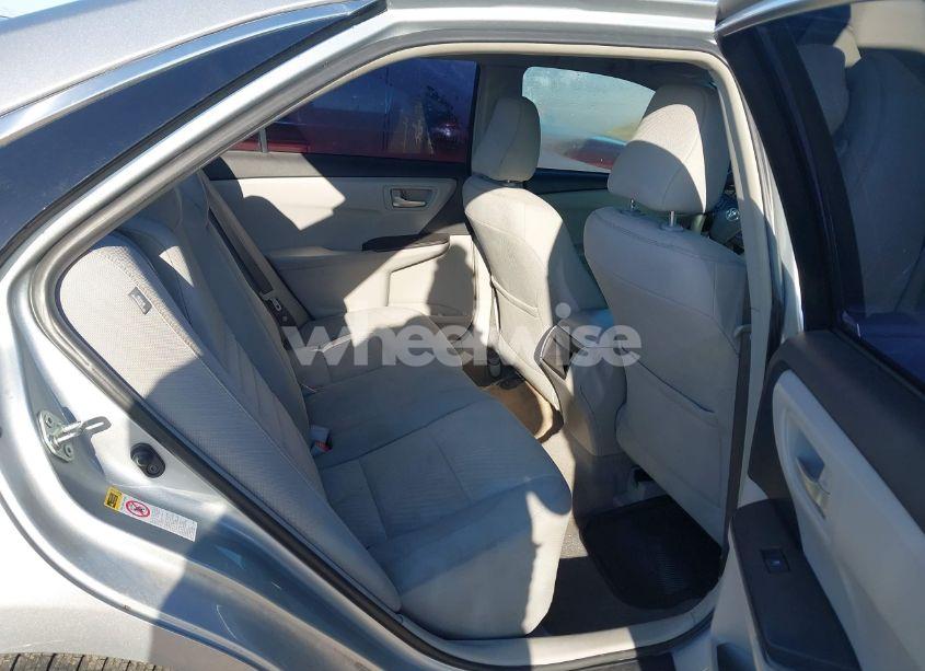 Photo 8 of 2015 Toyota Camry LE (VIN 4T1BF1FK1FU971933)