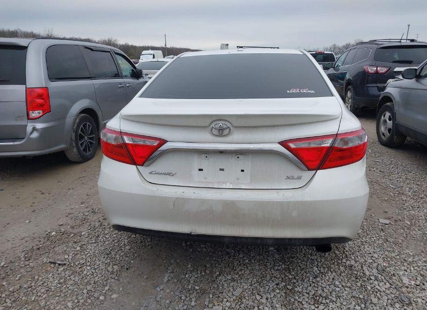 Photo 16 of 2015 Toyota Camry XLE (VIN 4T1BF1FK1FU972788)