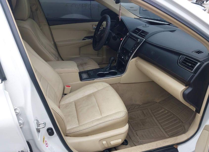 Photo 5 of 2015 Toyota Camry XLE (VIN 4T1BF1FK1FU972788)