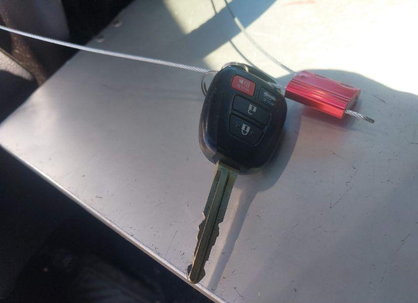 Photo 11 of 2015 Toyota Camry SE (VIN 4T1BF1FK1FU980650)