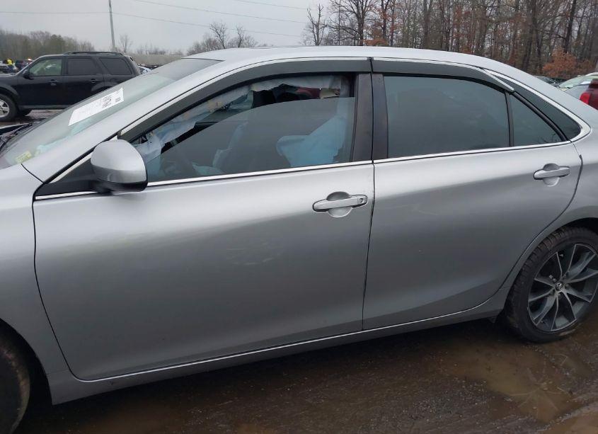 Photo 14 of 2015 Toyota Camry XSE (VIN 4T1BF1FK1FU988036)