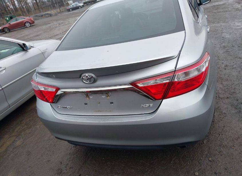 Photo 16 of 2015 Toyota Camry XSE (VIN 4T1BF1FK1FU988036)