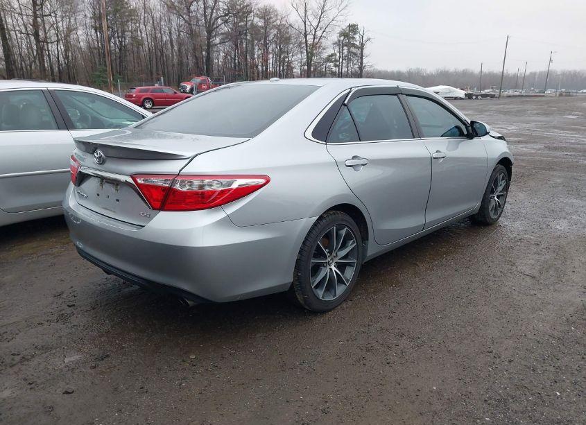 Photo 4 of 2015 Toyota Camry XSE (VIN 4T1BF1FK1FU988036)