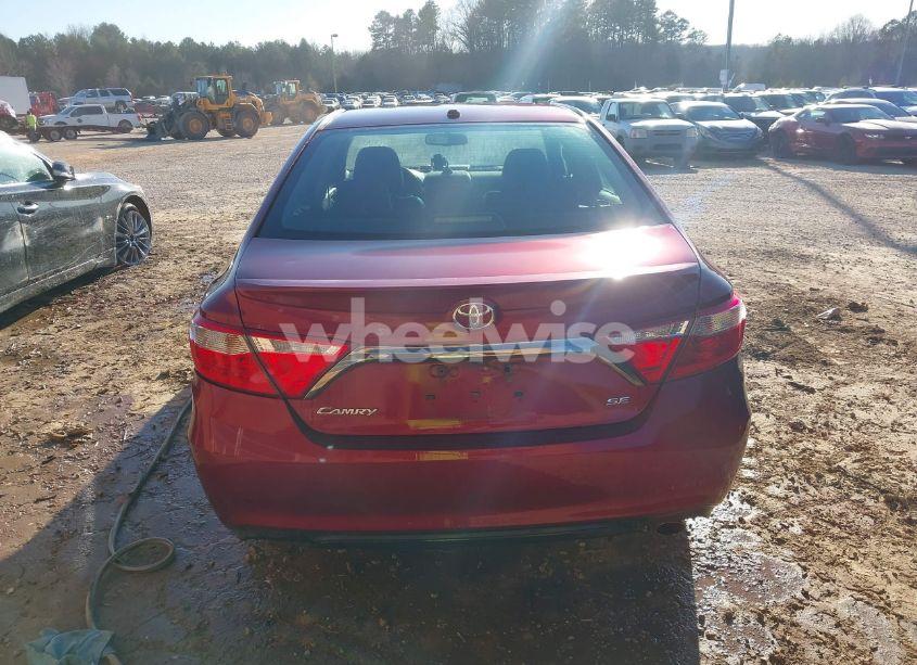 Photo 16 of 2015 Toyota Camry SE (VIN 4T1BF1FK1FU989624)