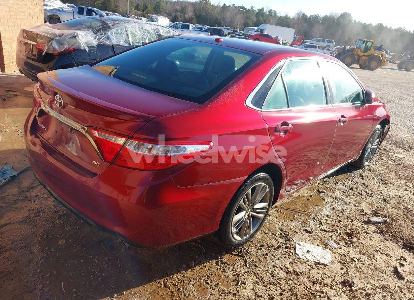 Photo 4 of 2015 Toyota Camry SE (VIN 4T1BF1FK1FU989624)