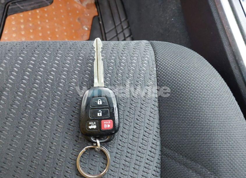 Photo 11 of 2016 Toyota Camry LE (VIN 4T1BF1FK1GU122340)