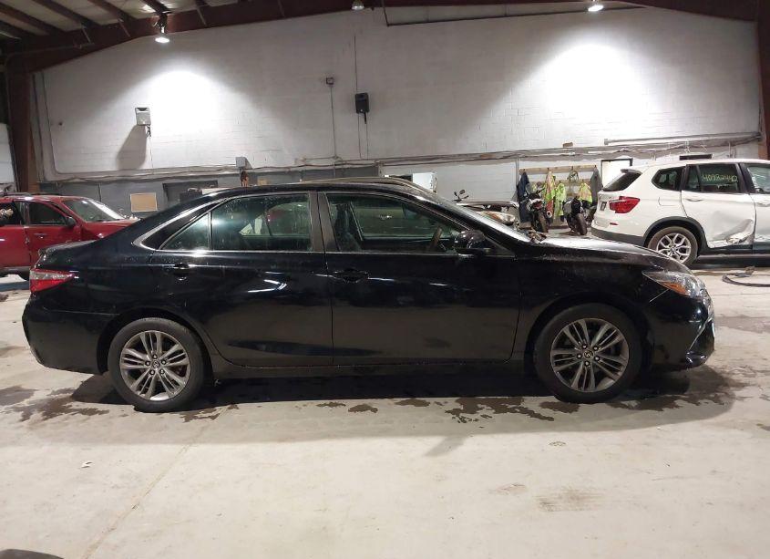 Photo 13 of 2016 Toyota Camry SE (VIN 4T1BF1FK1GU127215)