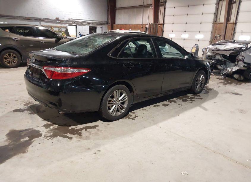 Photo 4 of 2016 Toyota Camry SE (VIN 4T1BF1FK1GU127215)