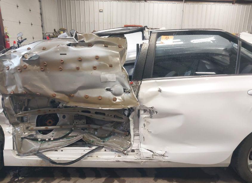 Photo 13 of 2016 Toyota Camry SE (VIN 4T1BF1FK1GU134780)