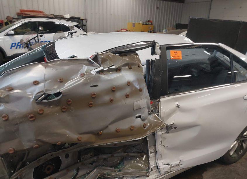 Photo 19 of 2016 Toyota Camry SE (VIN 4T1BF1FK1GU134780)