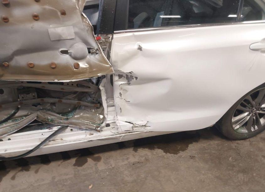 Photo 20 of 2016 Toyota Camry SE (VIN 4T1BF1FK1GU134780)