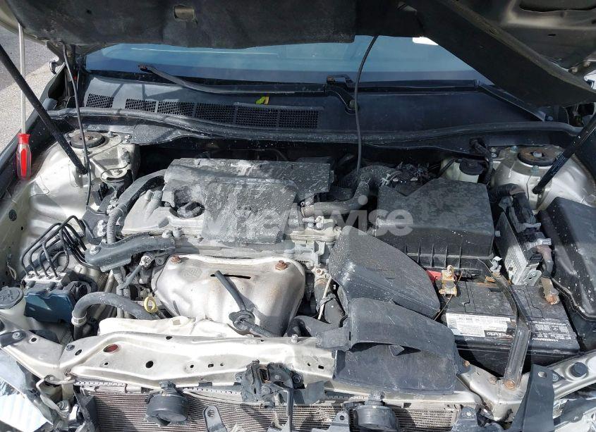 Photo 10 of 2016 Toyota Camry SE (VIN 4T1BF1FK1GU135766)