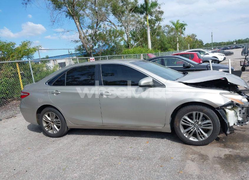 Photo 14 of 2016 Toyota Camry SE (VIN 4T1BF1FK1GU135766)