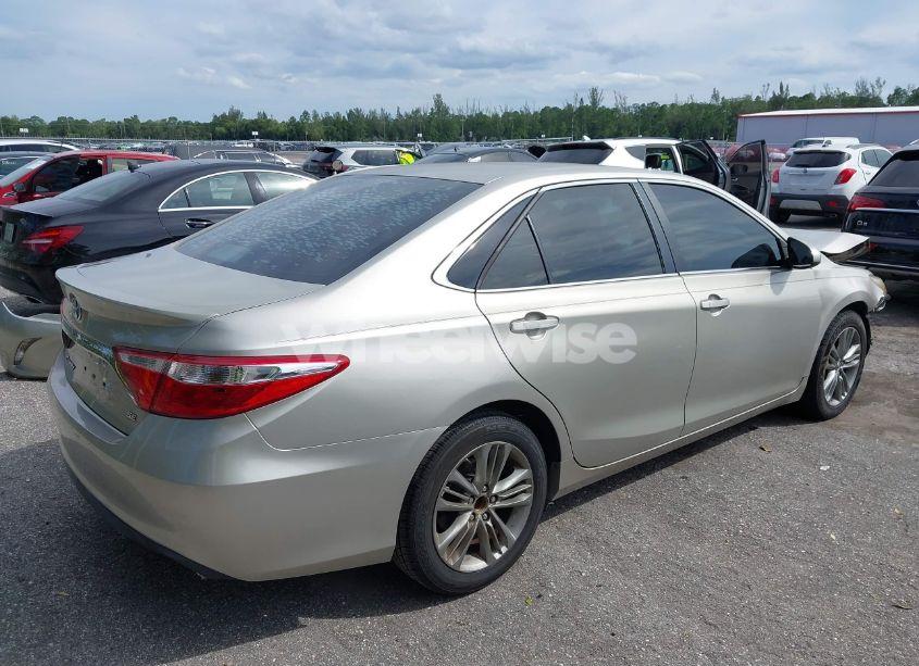 Photo 4 of 2016 Toyota Camry SE (VIN 4T1BF1FK1GU135766)