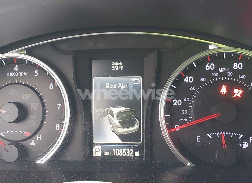 Photo 15 of 2016 Toyota Camry SE (VIN 4T1BF1FK1GU142037)