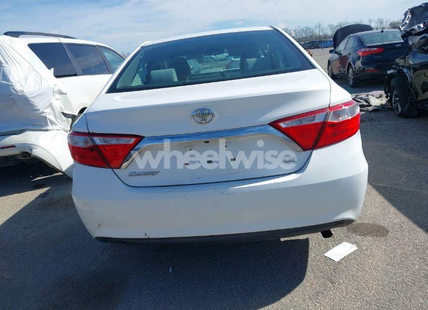 Photo 16 of 2016 Toyota Camry LE (VIN 4T1BF1FK1GU147853)