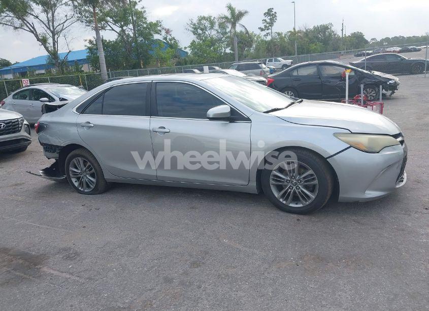 Photo 13 of 2016 Toyota Camry SE (VIN 4T1BF1FK1GU159758)