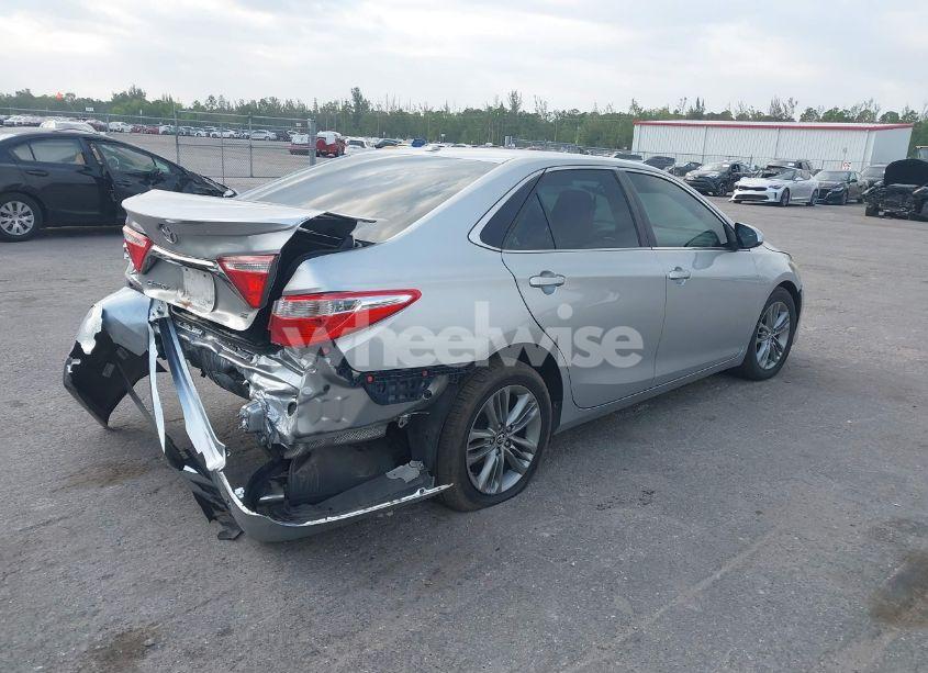 Photo 4 of 2016 Toyota Camry SE (VIN 4T1BF1FK1GU159758)
