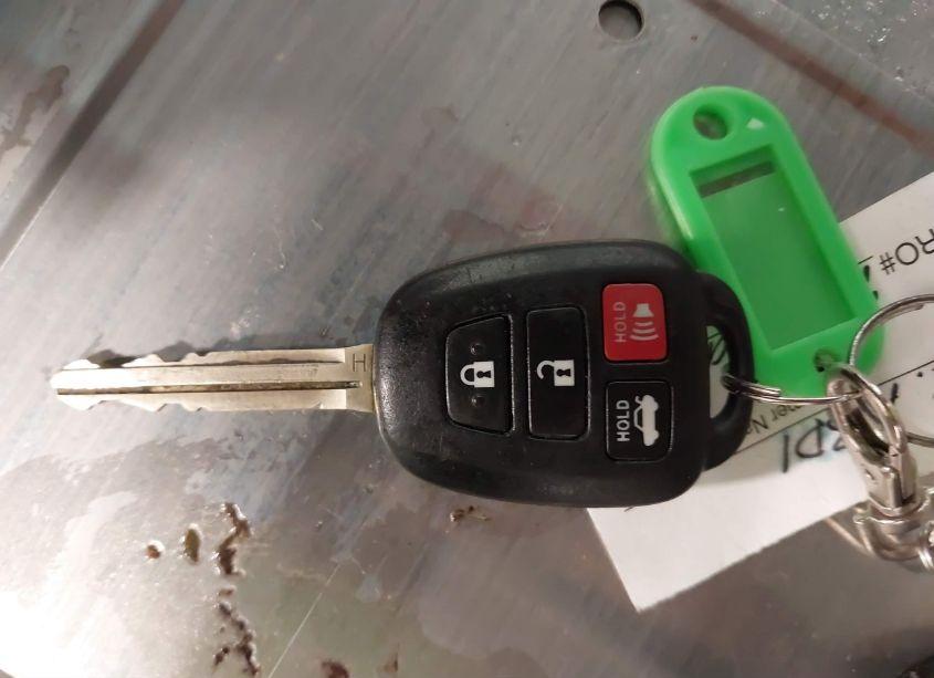 Photo 11 of 2016 Toyota Camry LE (VIN 4T1BF1FK1GU161915)